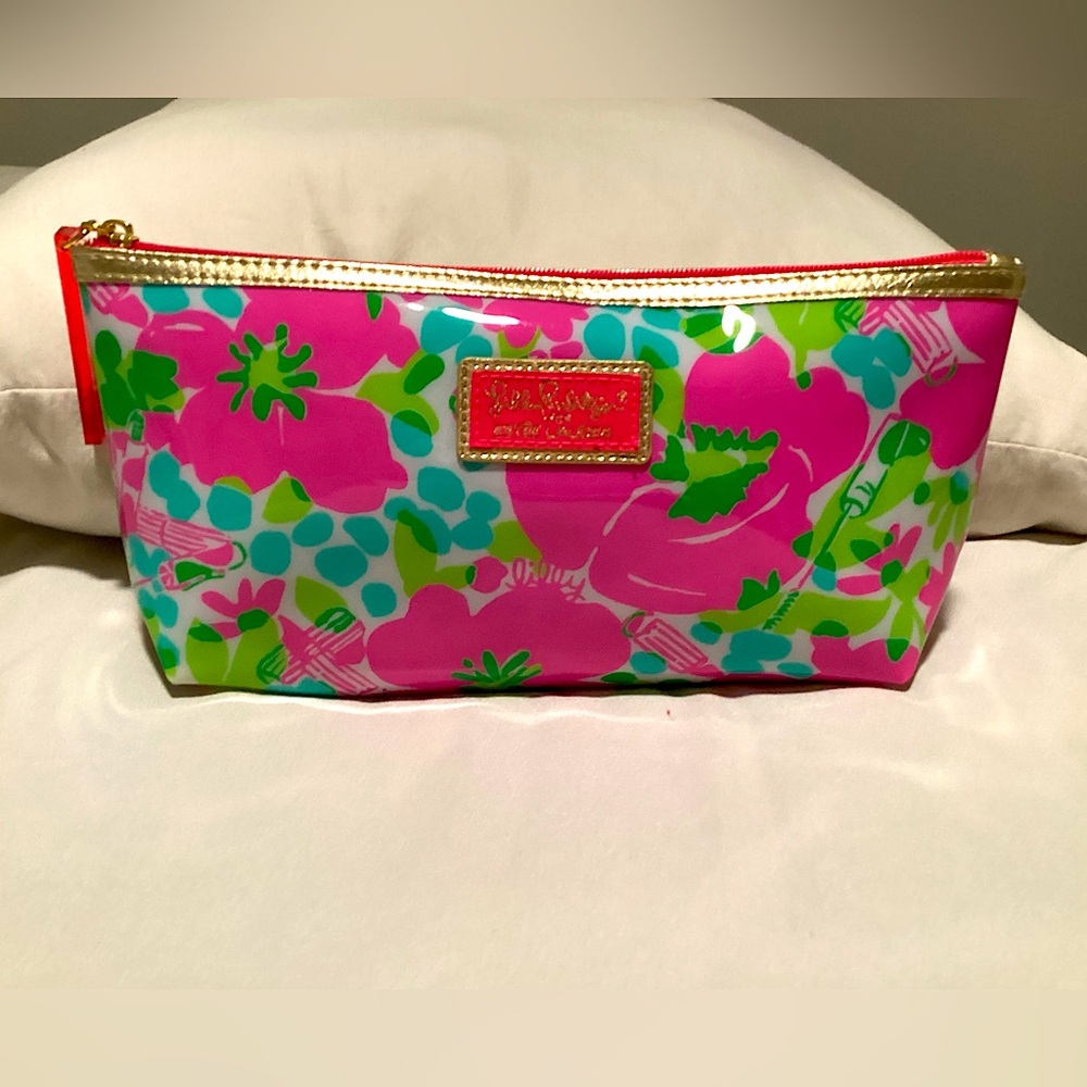 🆕🔥LILY PULITZER BY ESTEE LAUDER SUPER CUTE MAKE UP BAG NWOT!! VYNAL MATERIAL